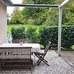 Garden Living Apartman *