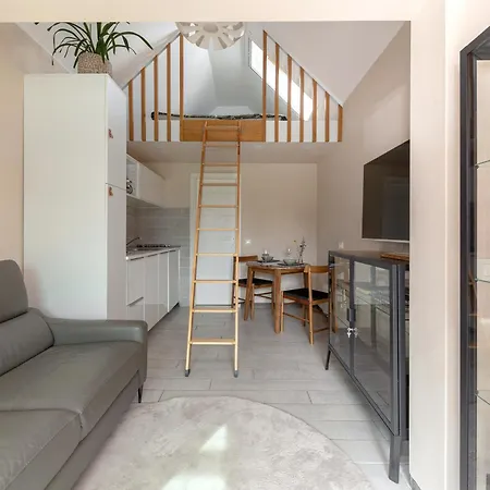 Garden Living Apartman