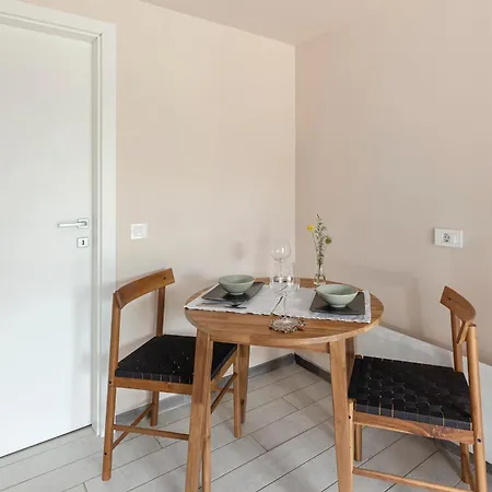 Garden Living Apartman *