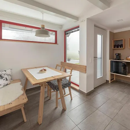 Apartman Garden Living